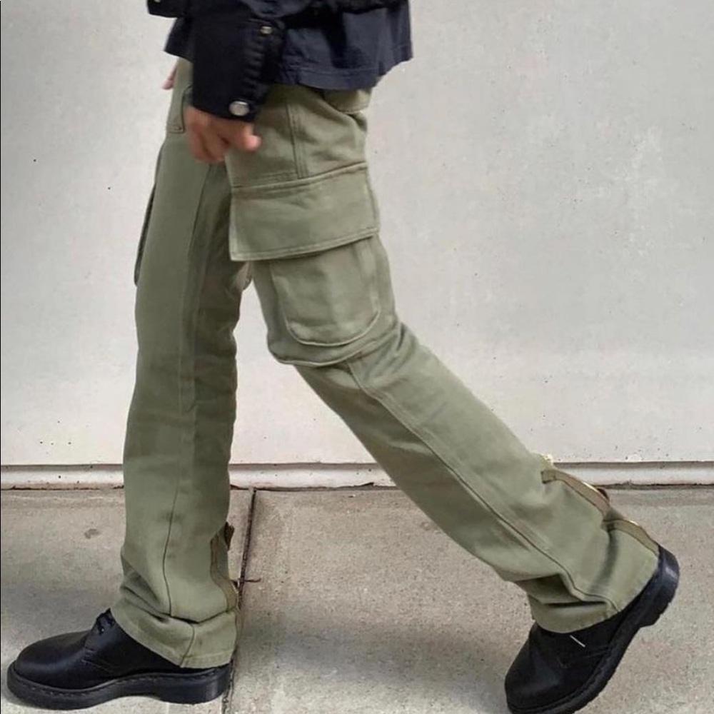 Green cargo pants
